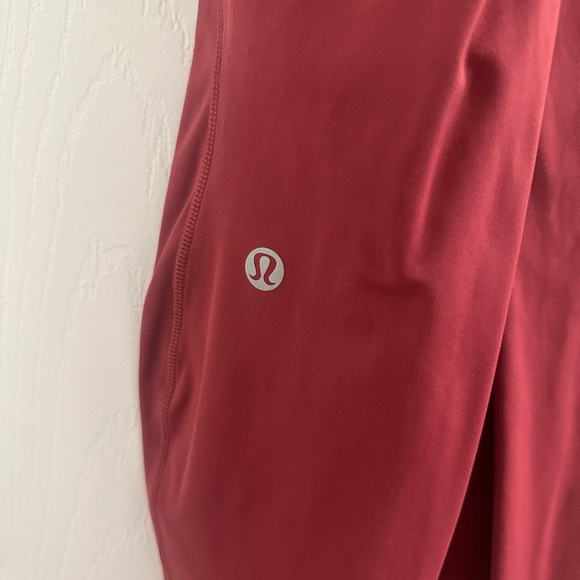 Lululemon Base Pace High-Rise Tight
28" *Brushed Nulux
Mulled Wine - Picture 6 of 6
